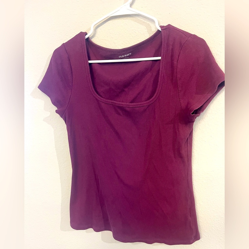 Old Navy Women's Maroon Short Sleeve Tee